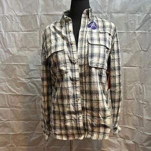 Men’s Field & Stream blue and cream Plaid Shirt size small